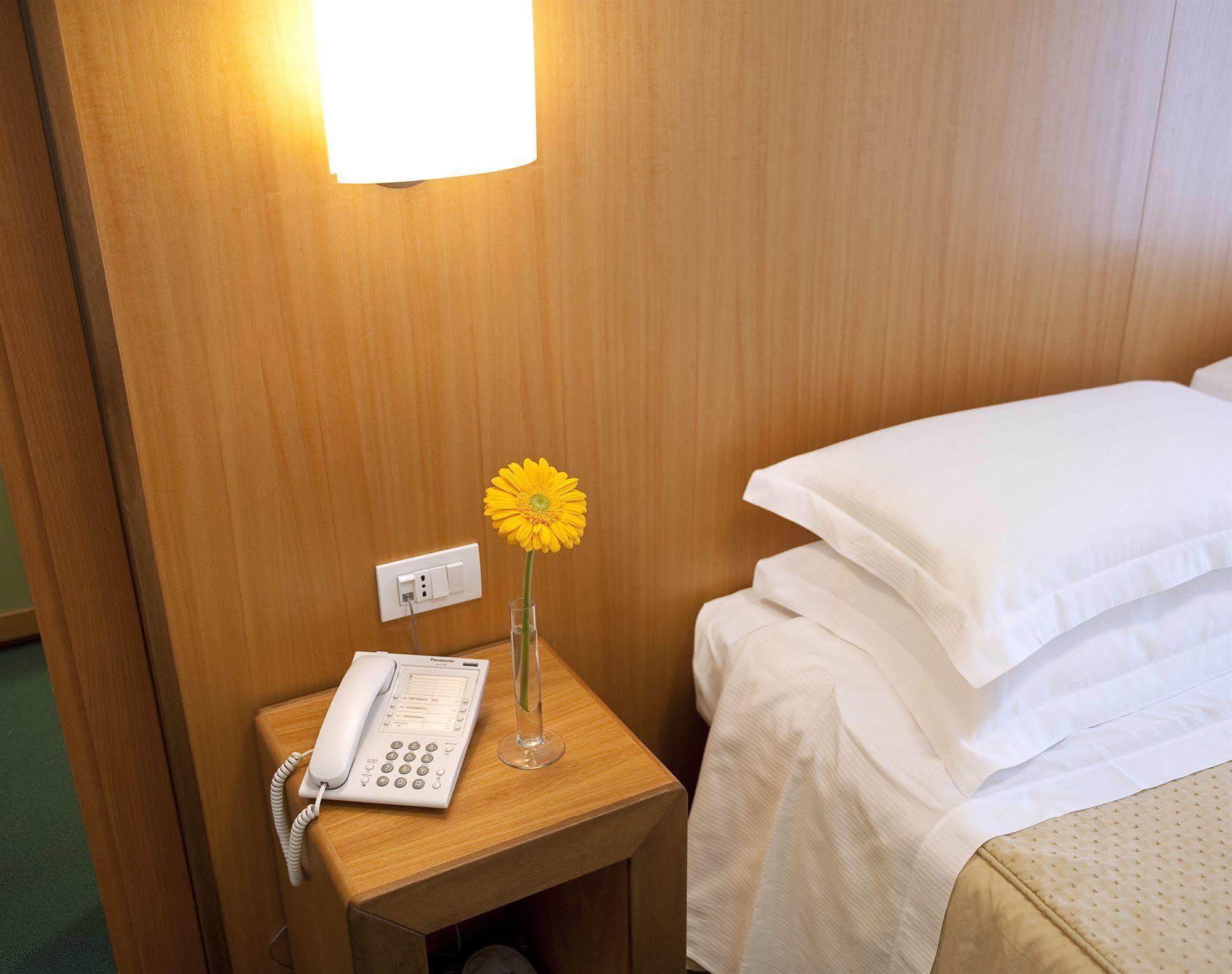 Park Hotel Centro Congressi Potenza Eksteriør bilde