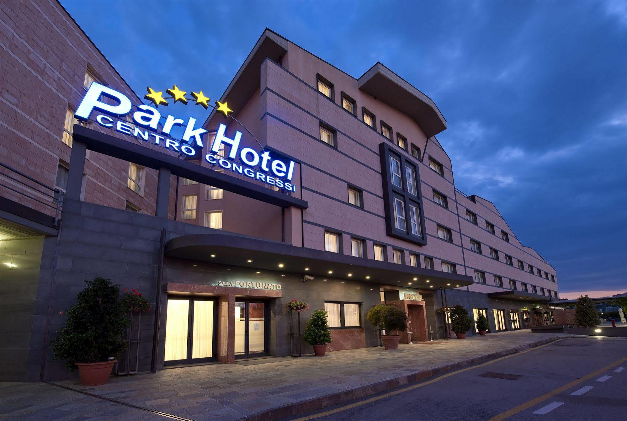 Park Hotel Centro Congressi Potenza Eksteriør bilde