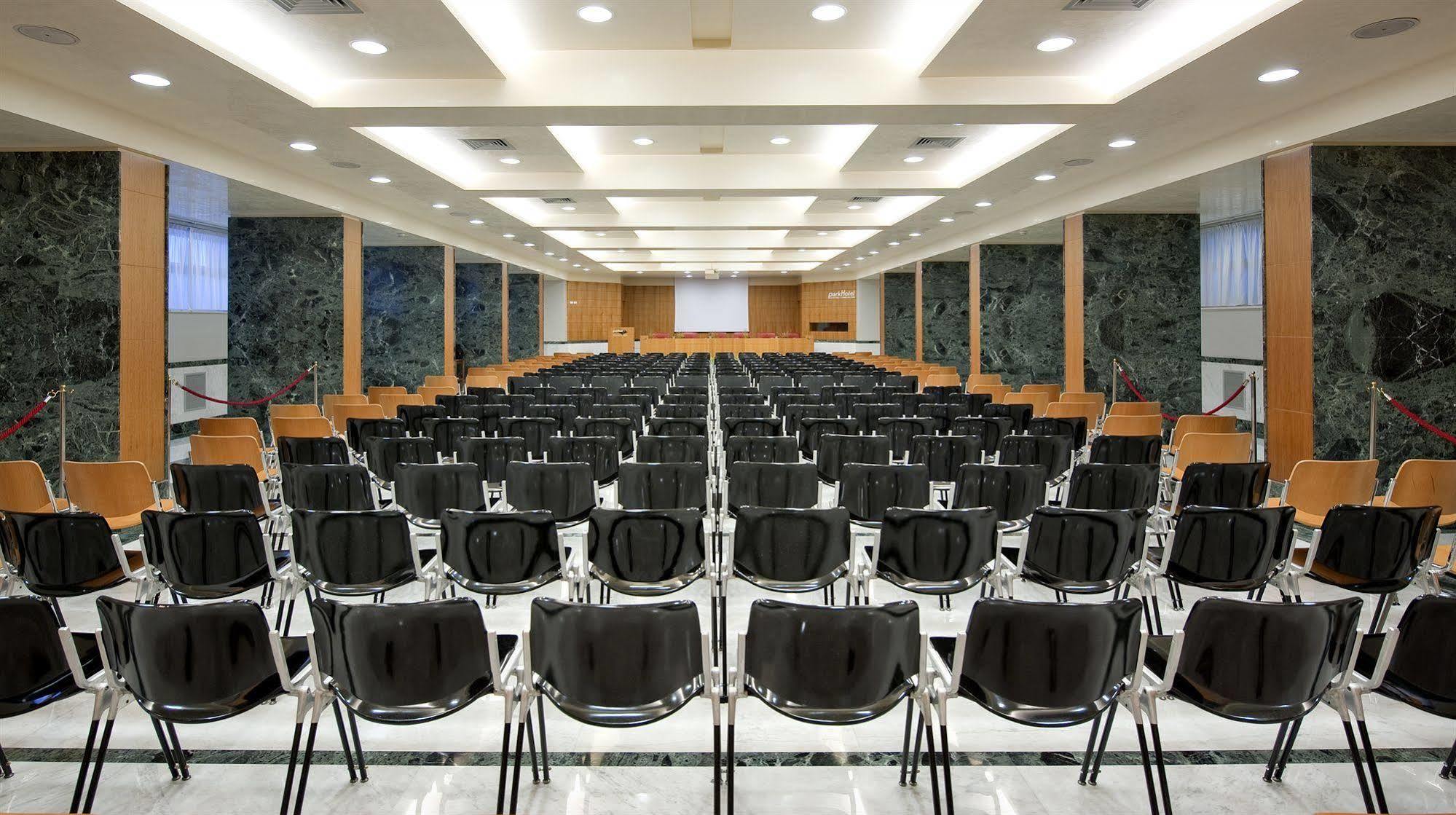 Park Hotel Centro Congressi Potenza Eksteriør bilde