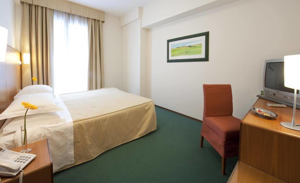 Park Hotel Centro Congressi Potenza Eksteriør bilde